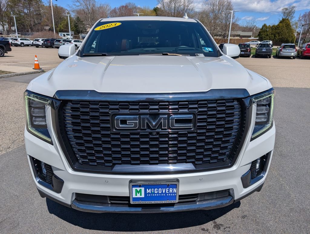 Used 2023 GMC Yukon Denali Ultimate AWD/4WD image 9