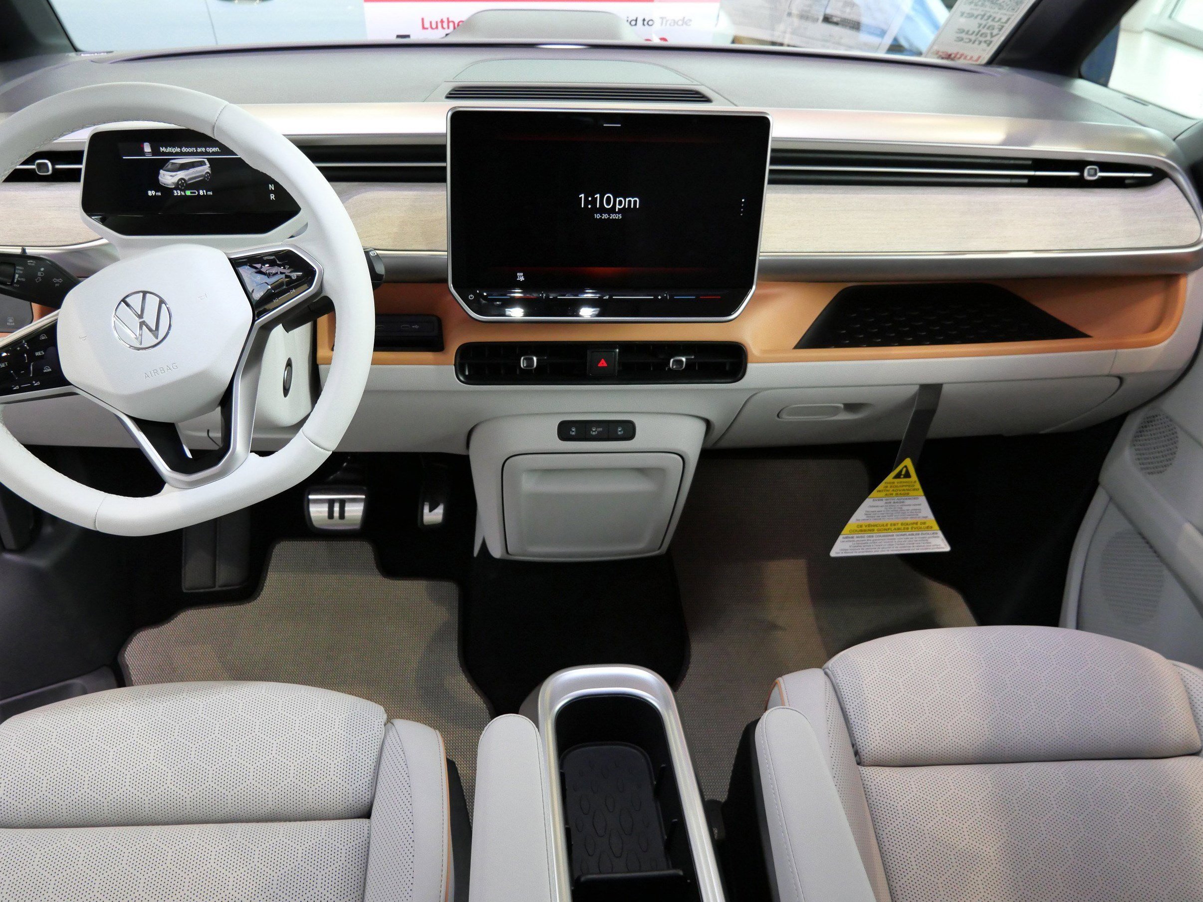 New 2025 Volkswagen ID. Buzz 1st Edition image 9