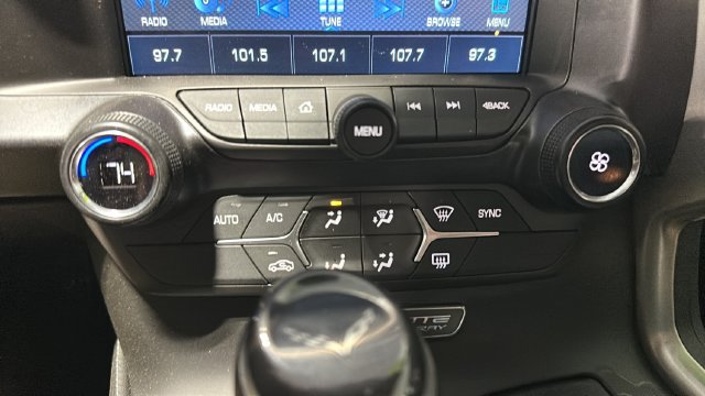 Used 2019 Chevrolet Corvette Stingray Coupe w/ 1LT RWD image 17
