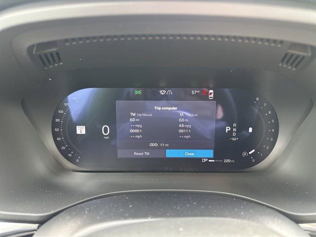 New 2026 Volvo XC60 B5 Plus w/ Protection Package Premier image 17