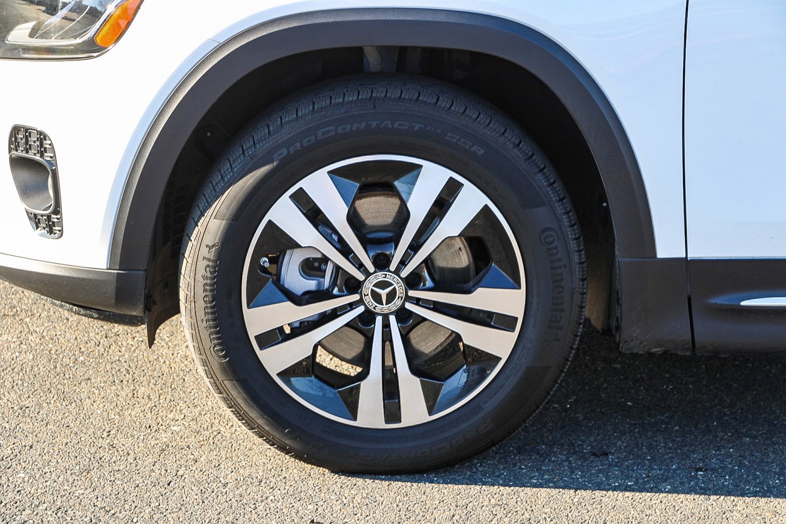 Certified 2025 Mercedes-Benz GLB 250 4MATIC image 9