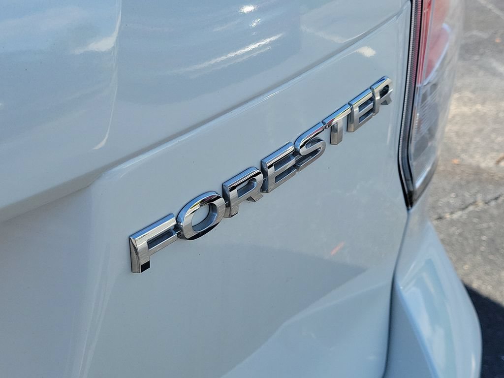 Used 2018 Subaru Forester 2.5i Touring AWD/4WD image 6
