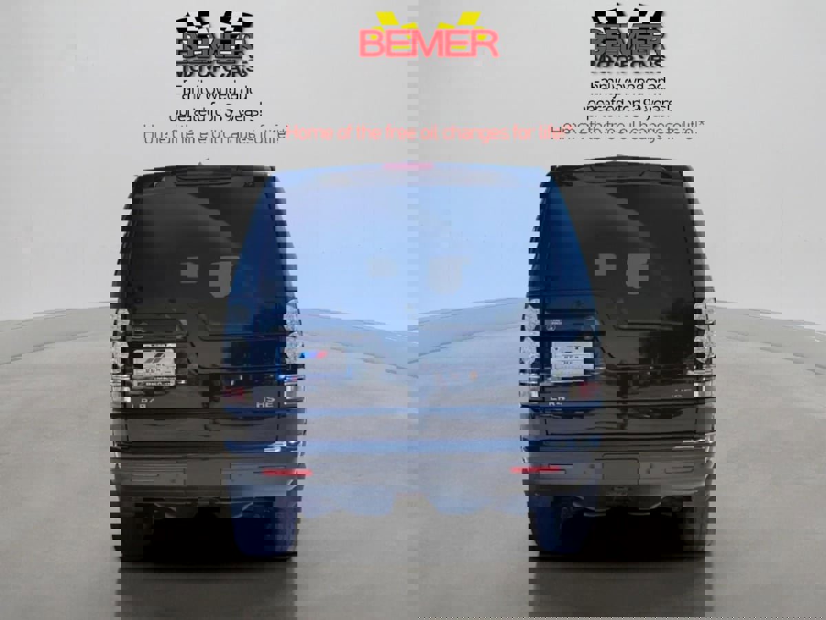 Used 2016 Land Rover LR4 HSE Silver Edition image 4