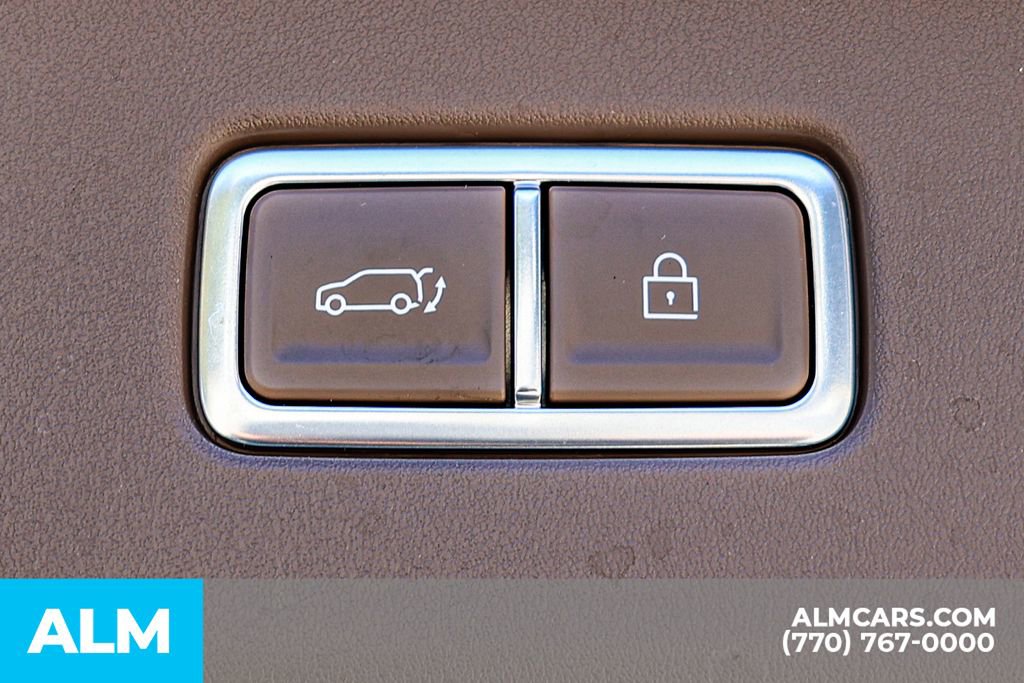 Used 2024 Kia EV9 Land image 29