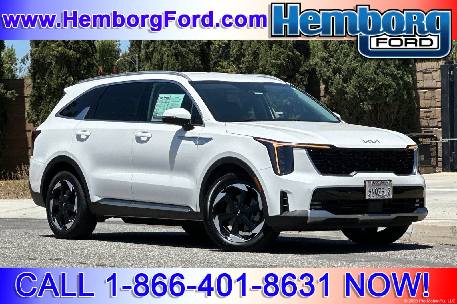 Used 2025 Kia Sorento EX AWD/4WD image 1