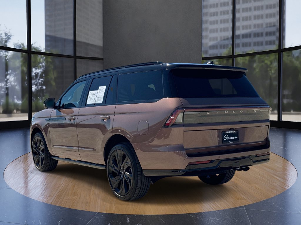 Used 2026 Lincoln Navigator Black Label AWD/4WD image 5