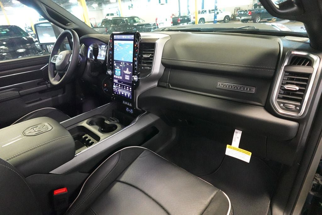 New 2026 RAM 2500 Laramie AWD/4WD image 33