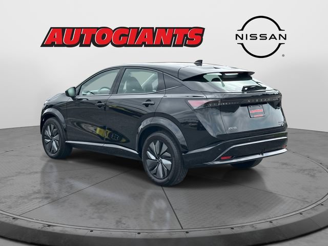 Used 2023 Nissan Ariya AWD image 5