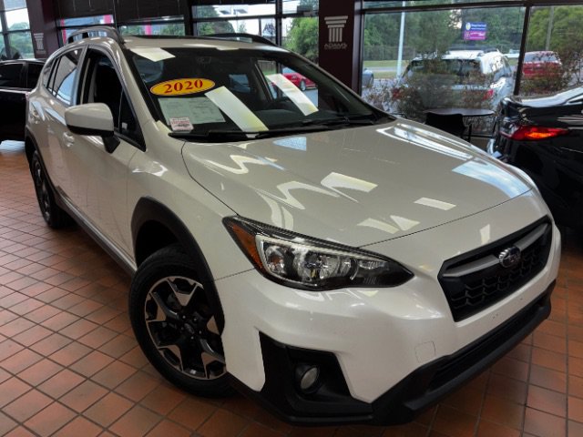 Used 2020 Subaru Crosstrek 2.0i Premium w/ Moonroof Package 2 AWD/4WD image 1