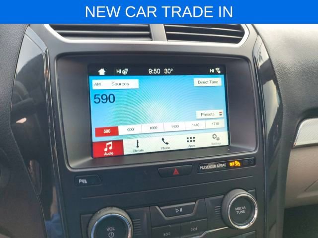 Used 2018 Ford Explorer XLT w/ Equipment Group 202A image 6