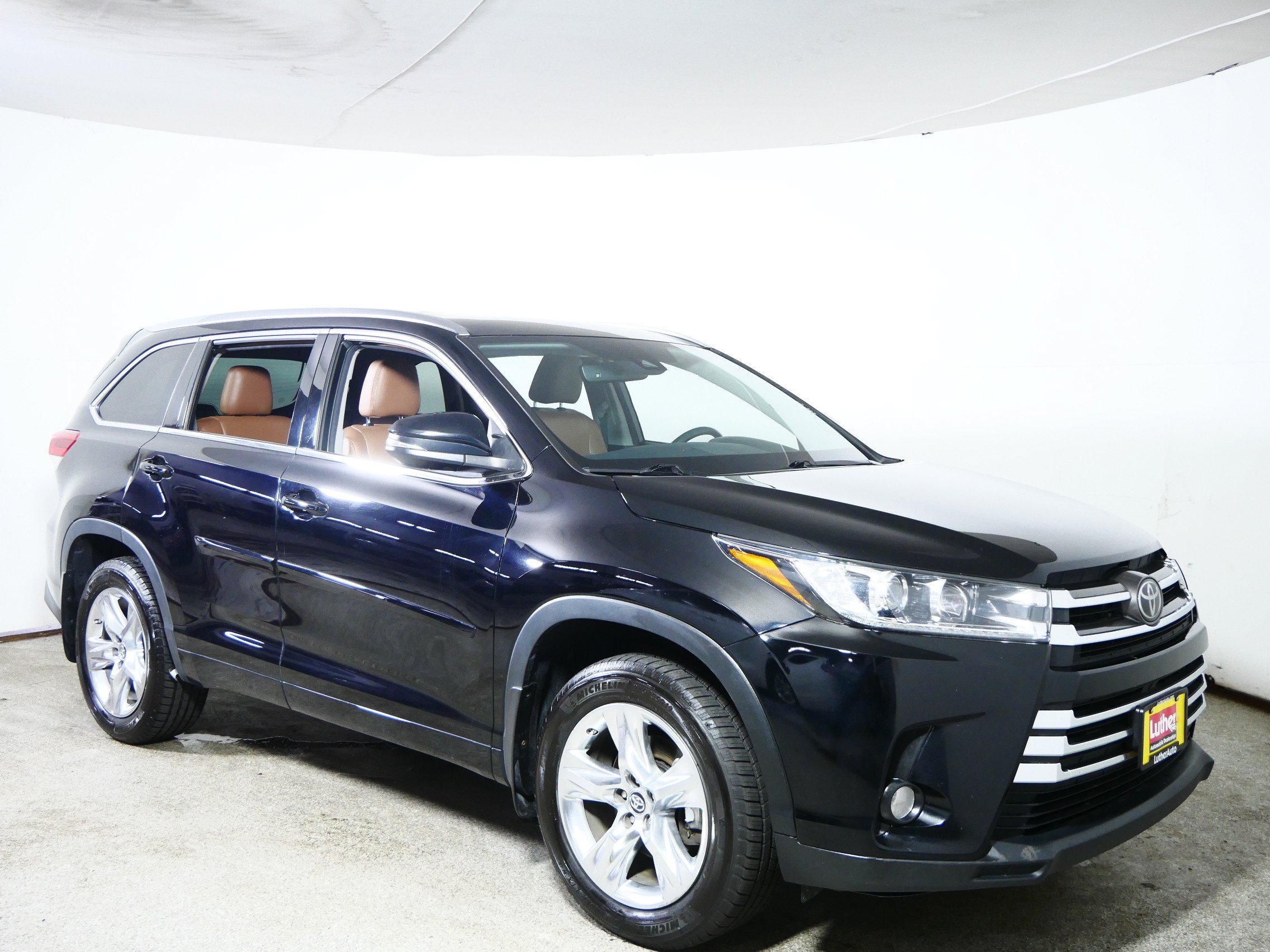 Used 2017 Toyota Highlander Limited w/ Protection Package #3