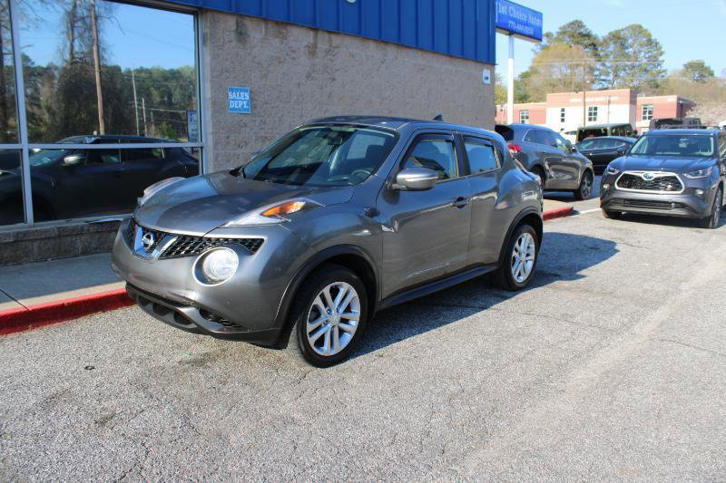 Used 2017 Nissan Juke S FWD image 4