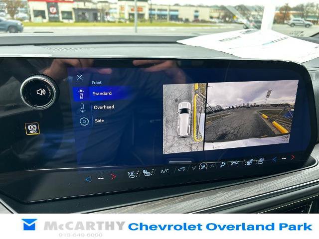 New 2026 Chevrolet Suburban Premier w/ Sun And Tow Package AWD/4WD image 13