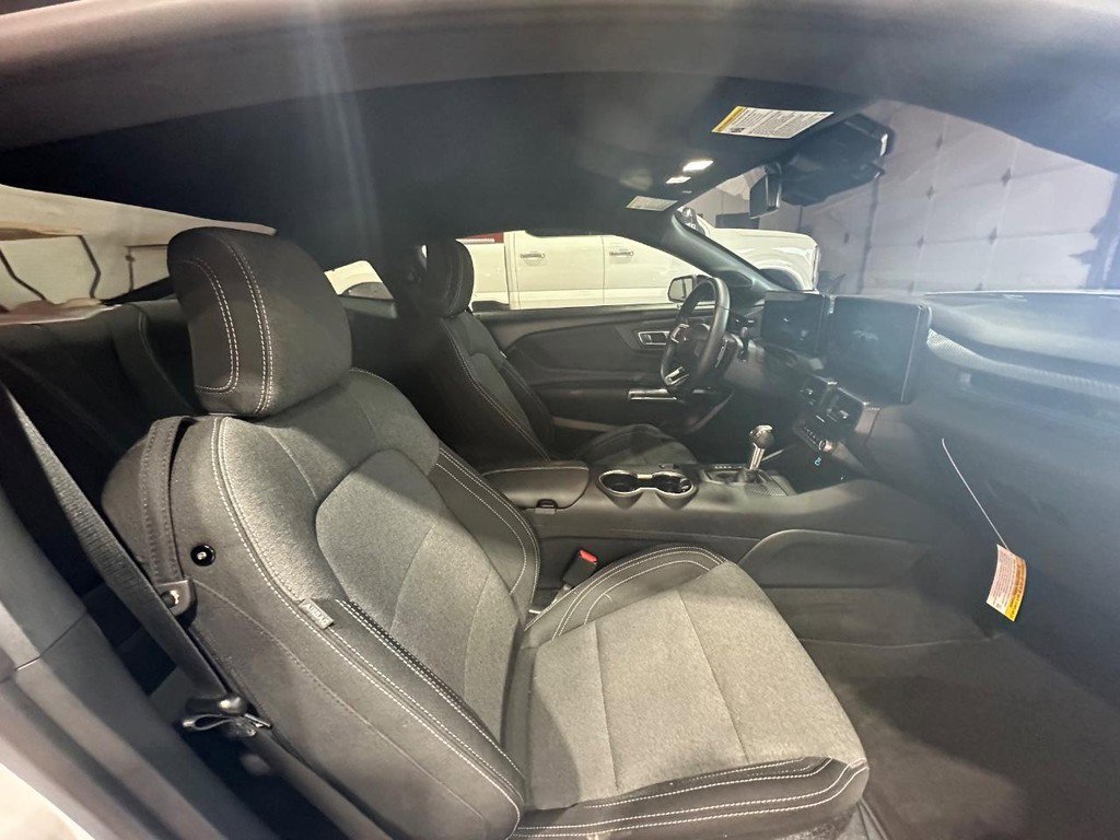 Used 2025 Ford Mustang GT w/ Mustang Nite Pony Package RWD image 15