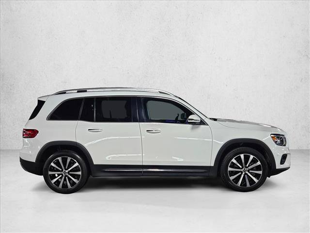 Used 2022 Mercedes-Benz GLB 250 image 4