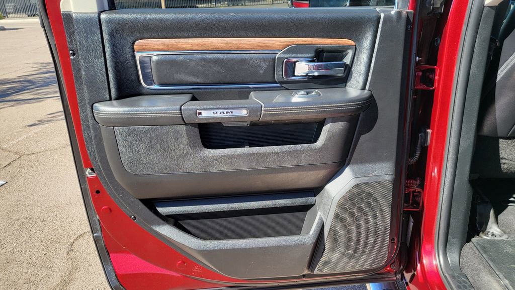 Used 2017 RAM 1500 Laramie w/ Convenience Group image 19