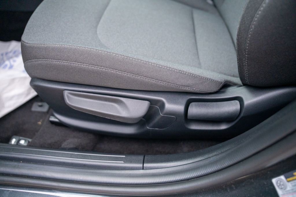 Used 2025 Kia K4 EX image 17