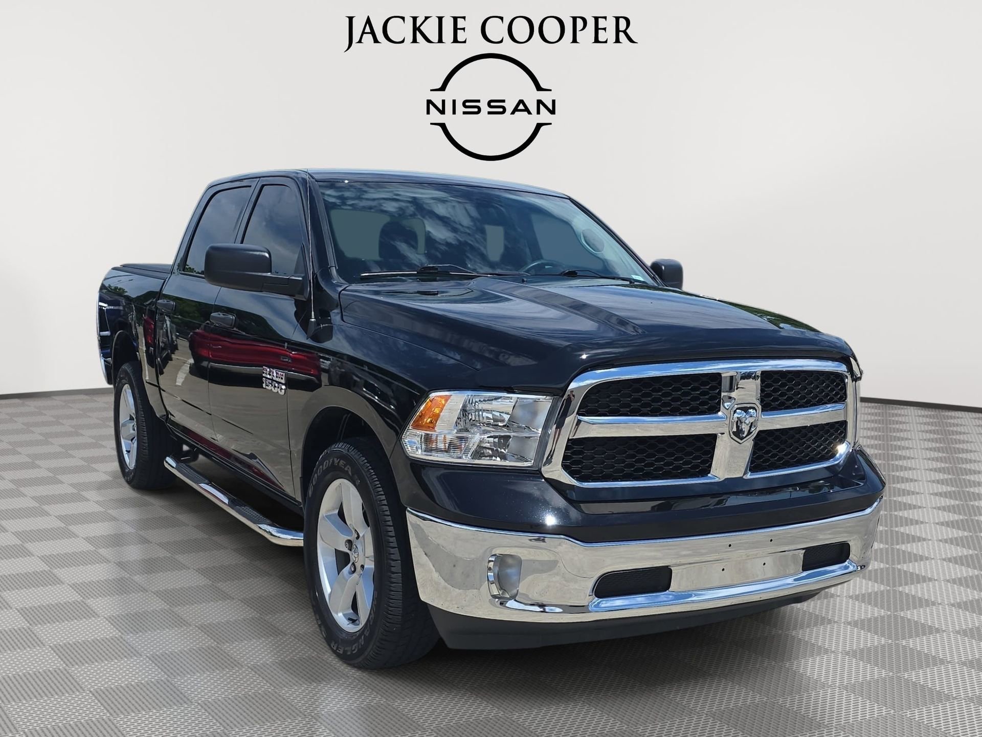 Used 2024 RAM 1500 Tradesman w/ Tradesman SXT Package RWD image 3