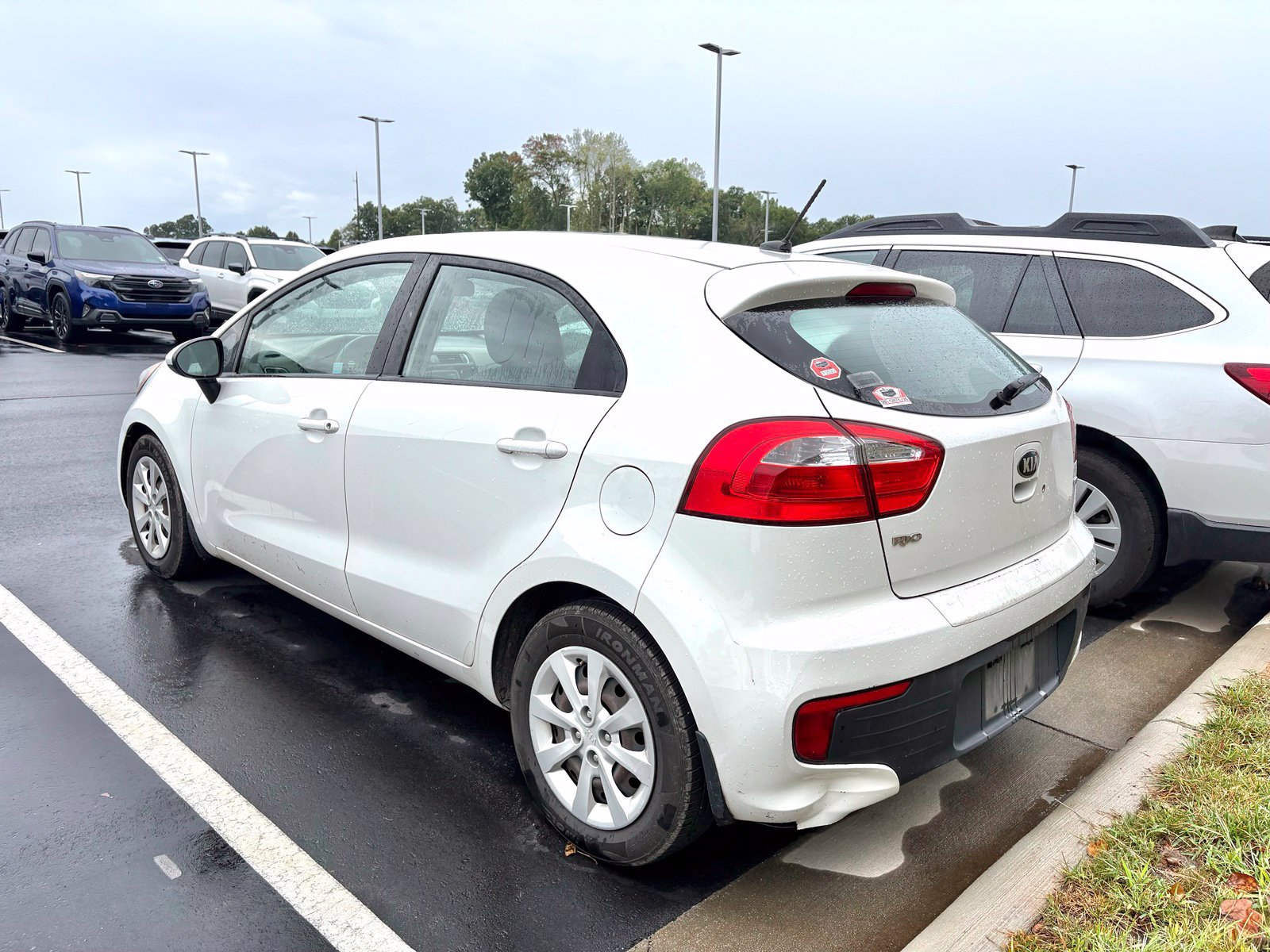 Used 2017 Kia Rio LX FWD image 4
