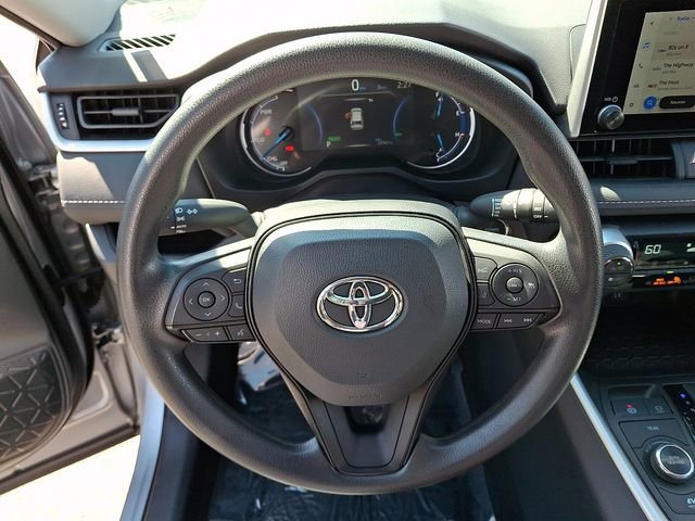 Used 2025 Toyota RAV4 XLE image 18