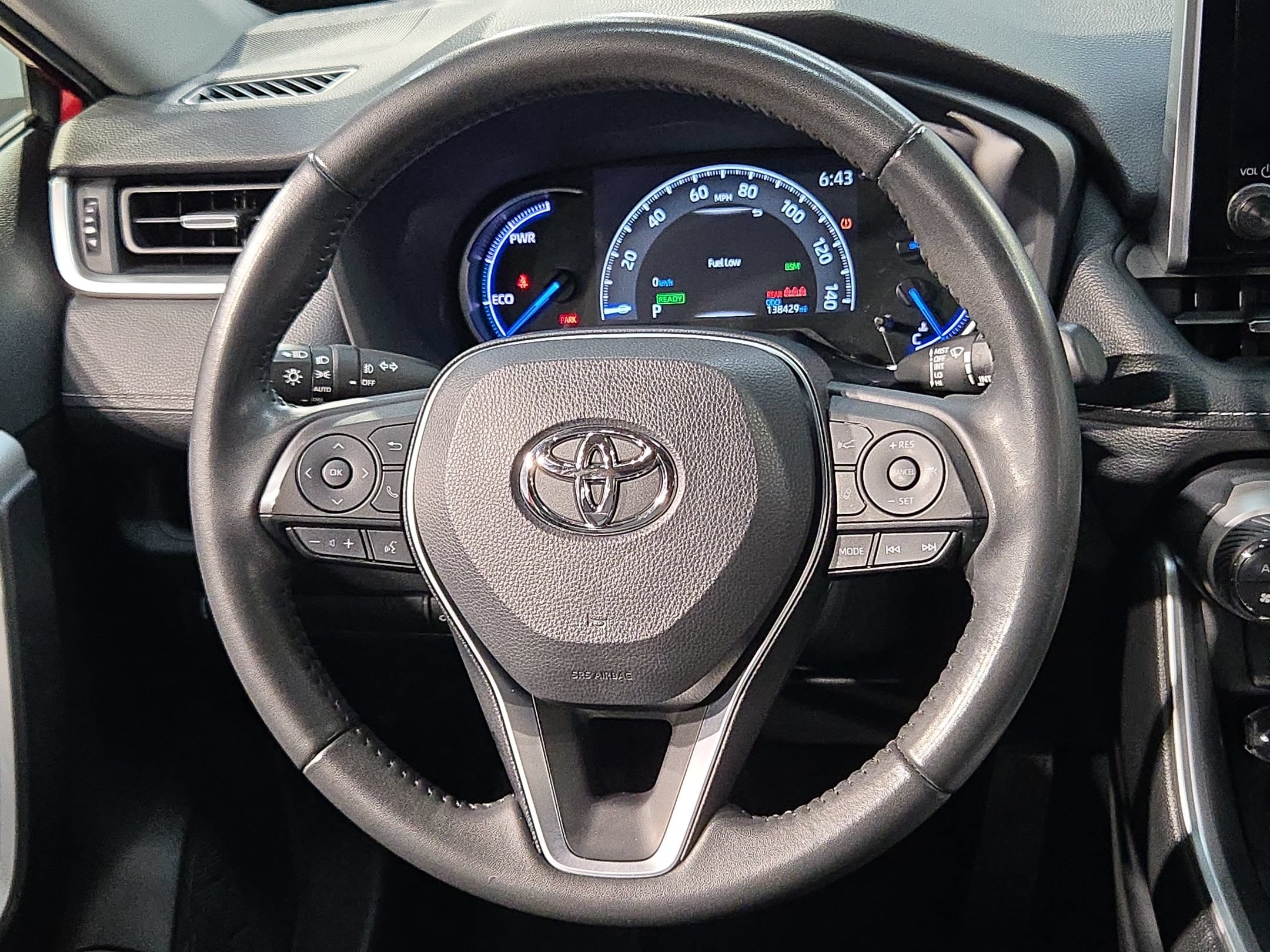 Used 2023 Toyota RAV4 XLE Premium AWD/4WD image 27