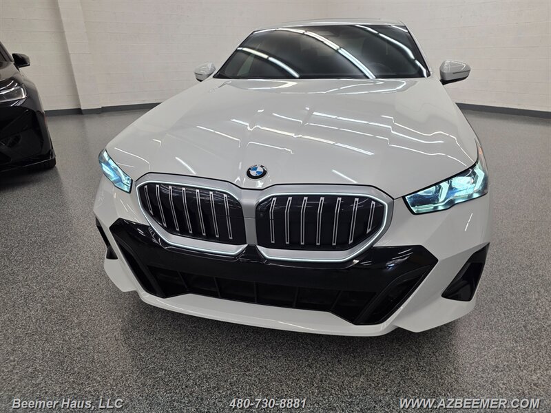 Used 2024 BMW 530i w/ M Sport Package RWD image 44