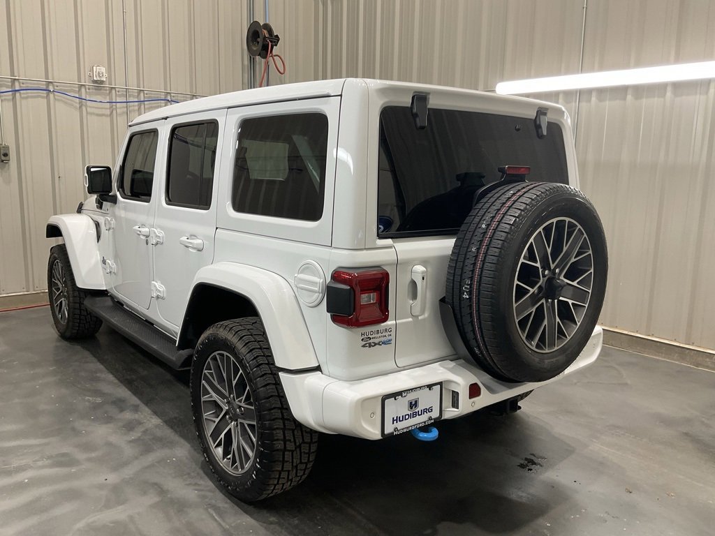 Used 2023 Jeep Wrangler Unlimited Sahara image 21