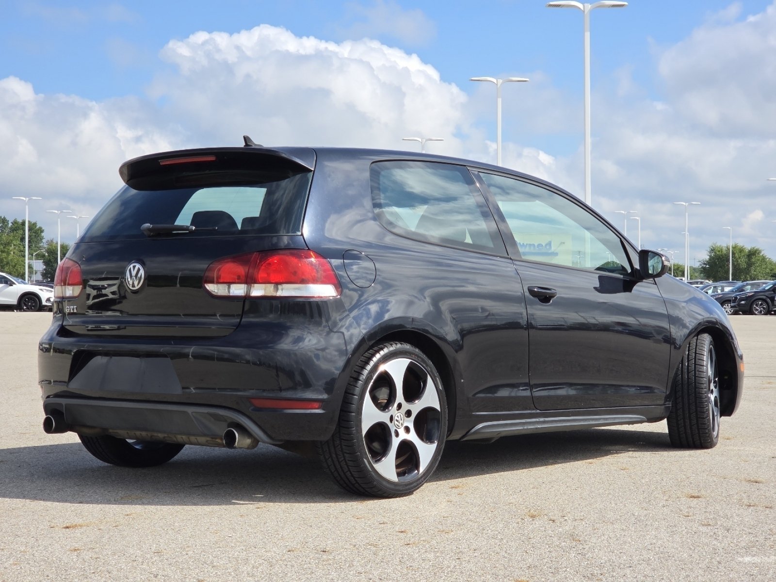 Used 2011 Volkswagen GTI 2-Door FWD image 16