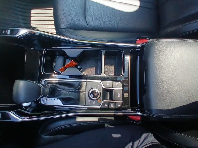 Certified 2023 Kia Sorento SX AWD/4WD image 24