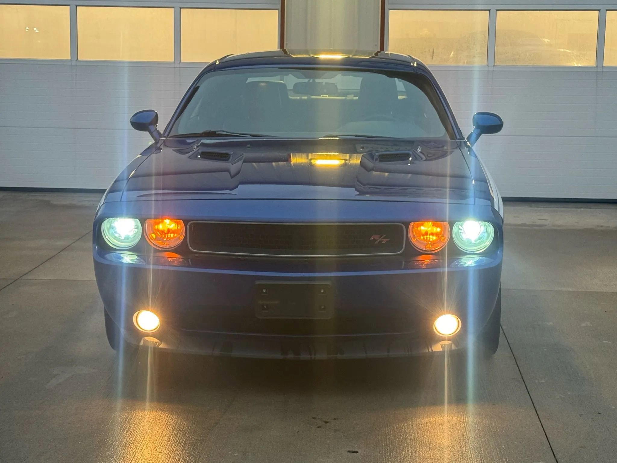 Used 2012 Dodge Challenger R/T image 2