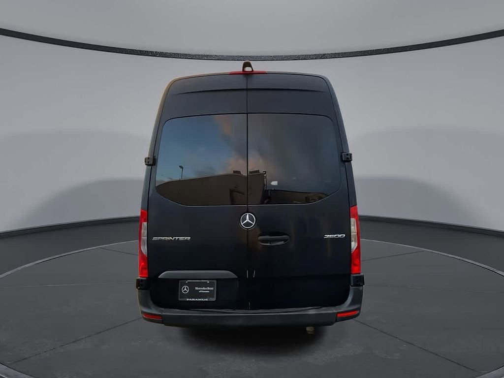 Used 2019 Mercedes-Benz Sprinter 2500 image 10