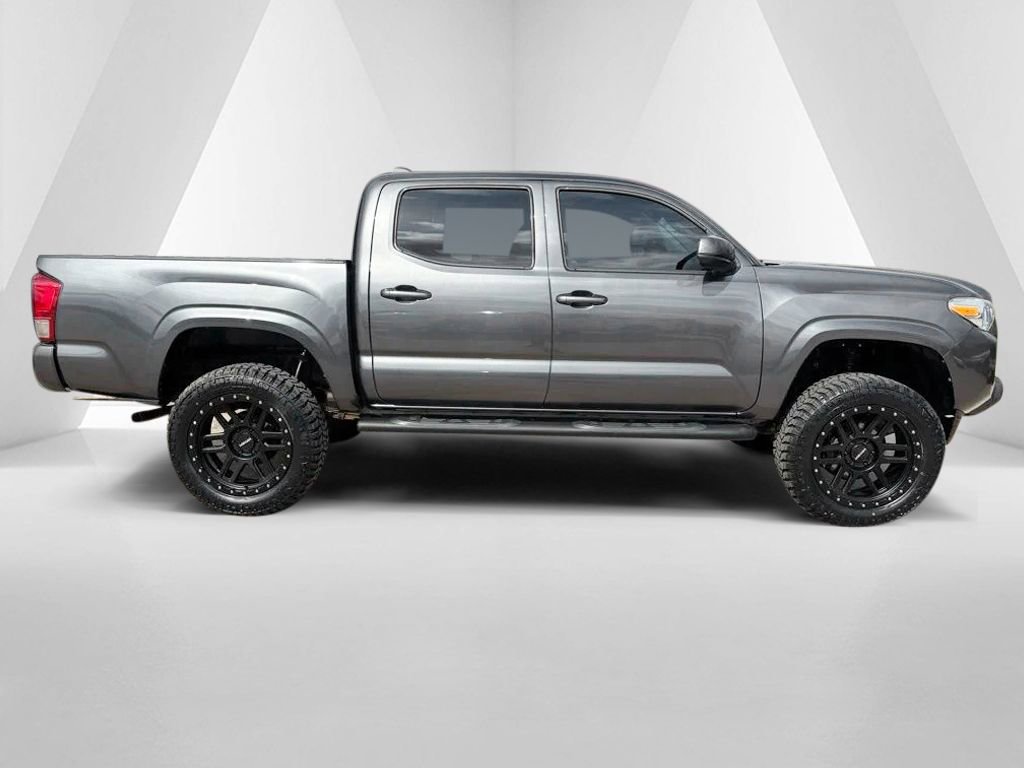 Used 2020 Toyota Tacoma SR image 8