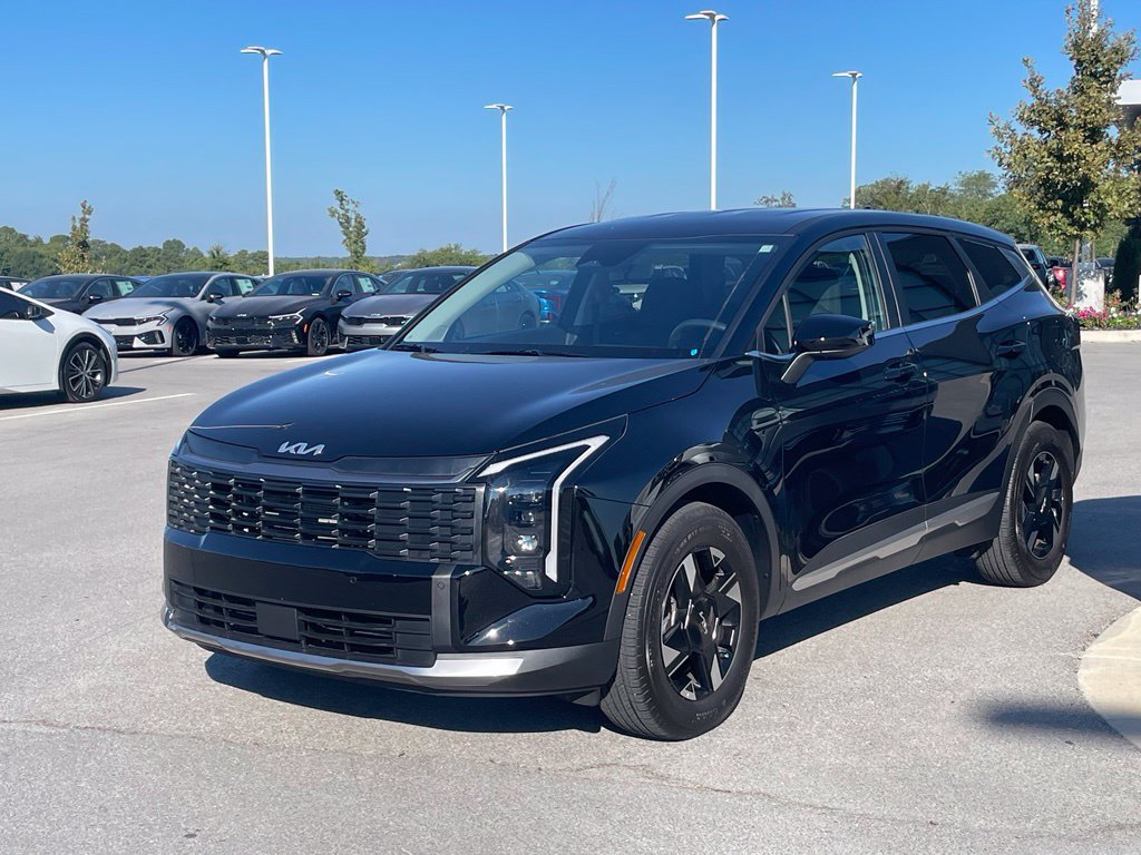 New 2026 Kia Sportage LX FWD image 4