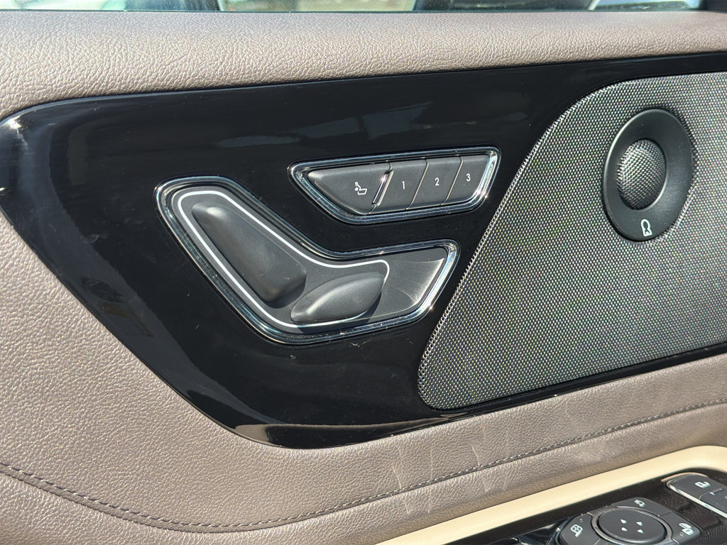 Used 2023 Lincoln Aviator Grand Touring w/ Equipment Group 301A AWD/4WD image 24