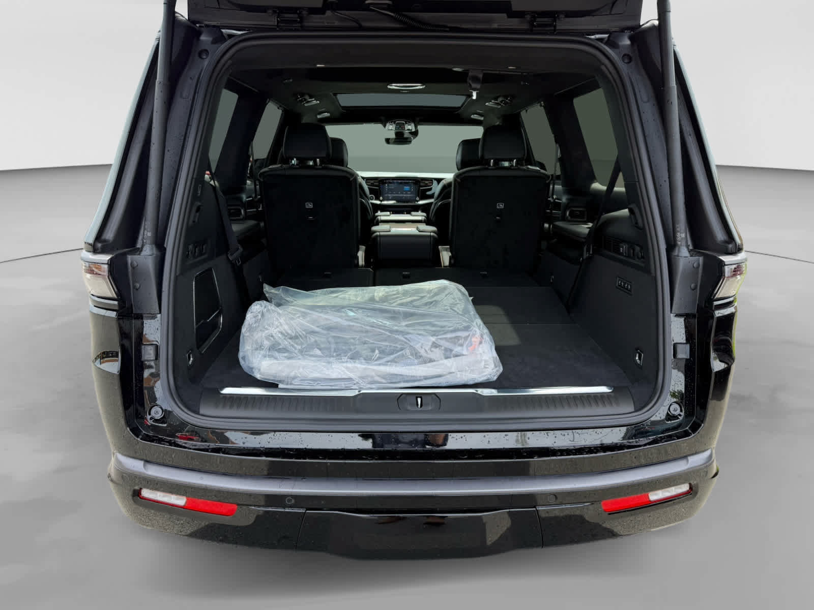 New 2026 Jeep Grand Wagoneer Summit AWD/4WD image 7