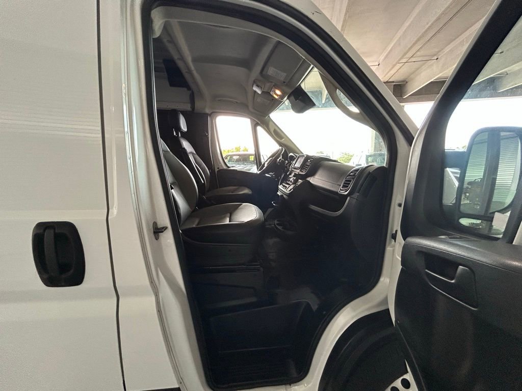 Used 2024 RAM ProMaster 2500 w/ Convenience Group image 30