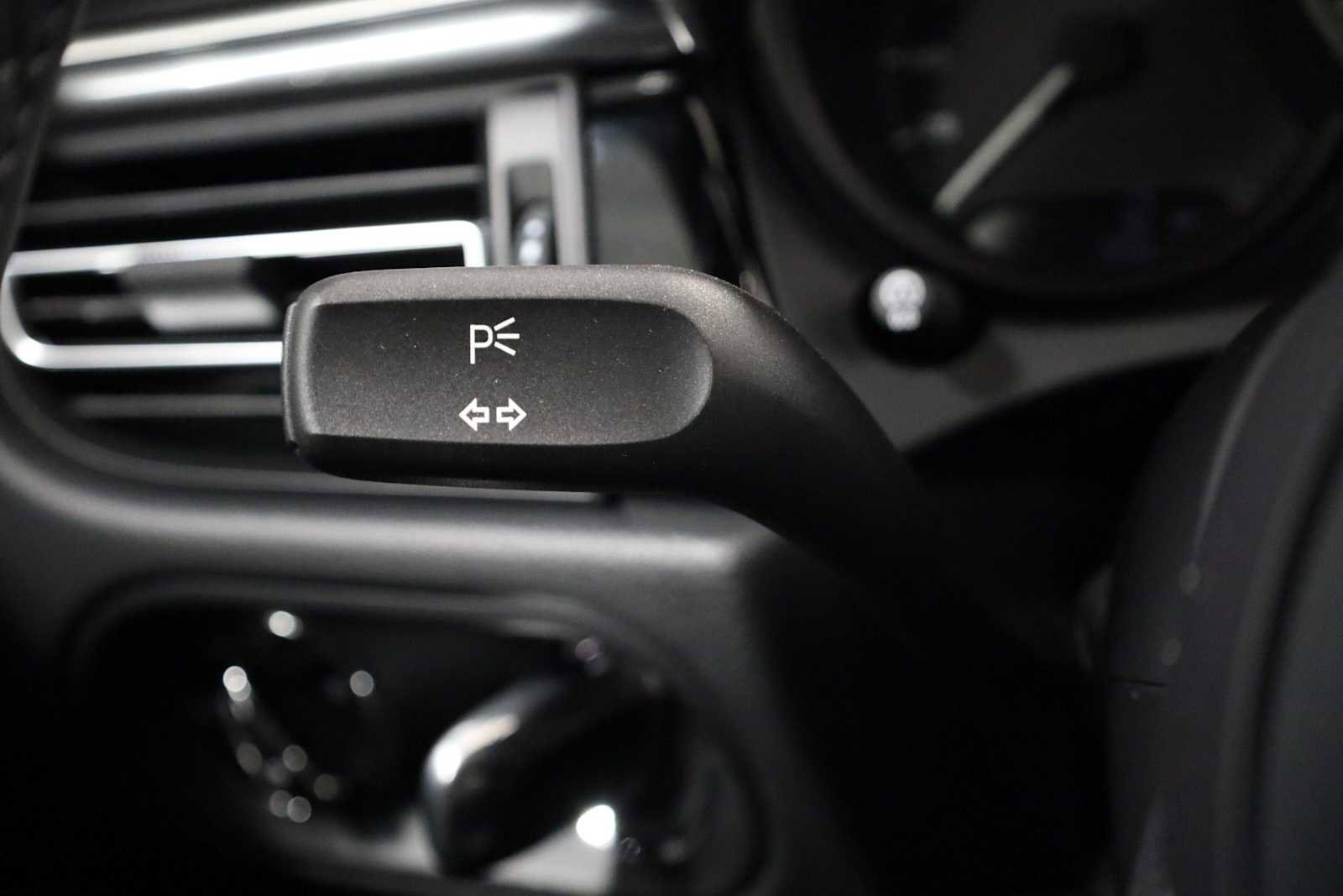 New 2026 Porsche Macan S image 31