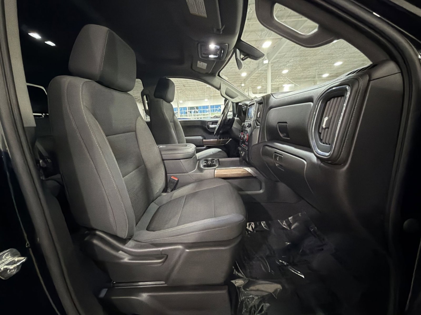 Used 2021 Chevrolet Silverado 1500 LT Trail Boss AWD/4WD image 34
