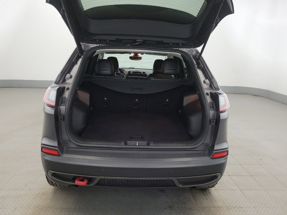 Used 2019 Jeep Cherokee Trailhawk image 29