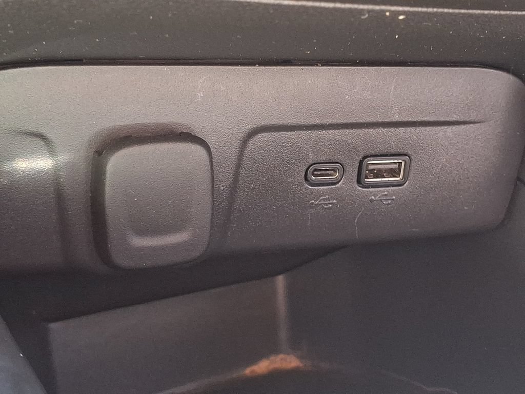 Used 2024 Chevrolet Trax LS w/ LS Convenience Package FWD image 26
