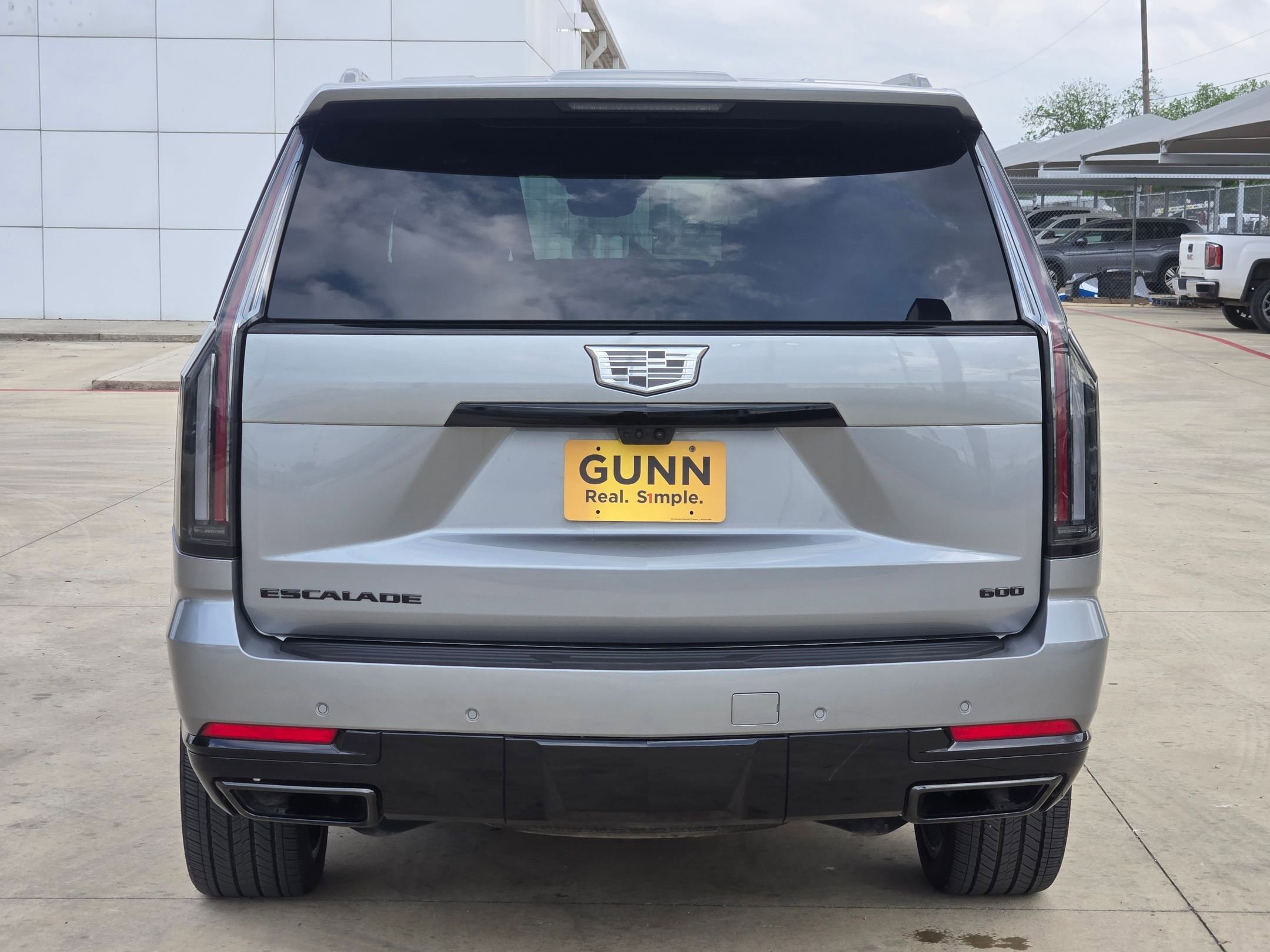 Certified 2025 Cadillac Escalade Sport Platinum w/ LPO, ONYX Package AWD/4WD image 6