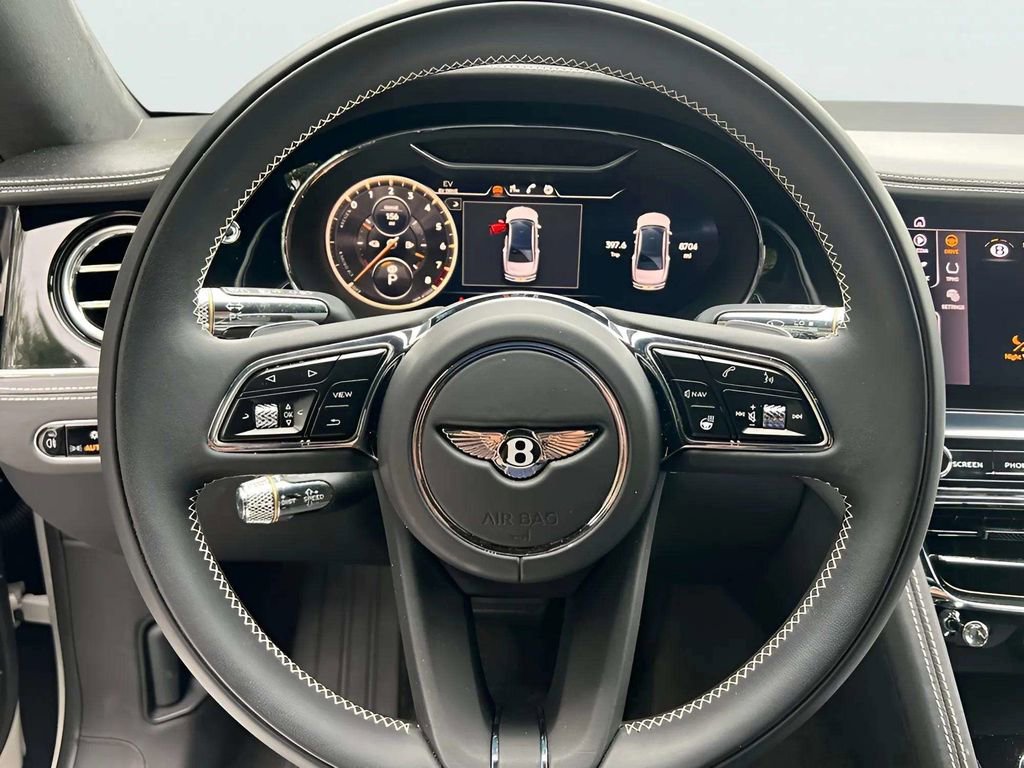 Used 2022 Bentley Flying Spur Plug-In Hybrid image 22