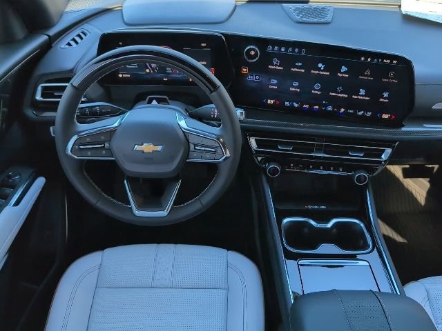 New 2026 Chevrolet Traverse High Country w/ LPO, Floor Liner Package image 4