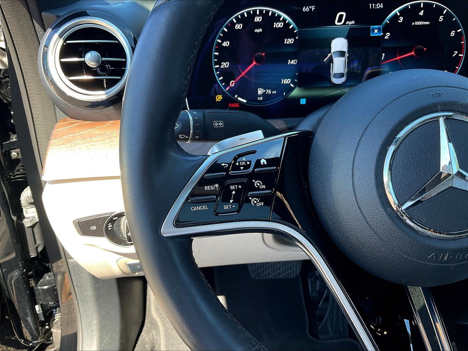 Used 2022 Mercedes-Benz E 350 Sedan image 13