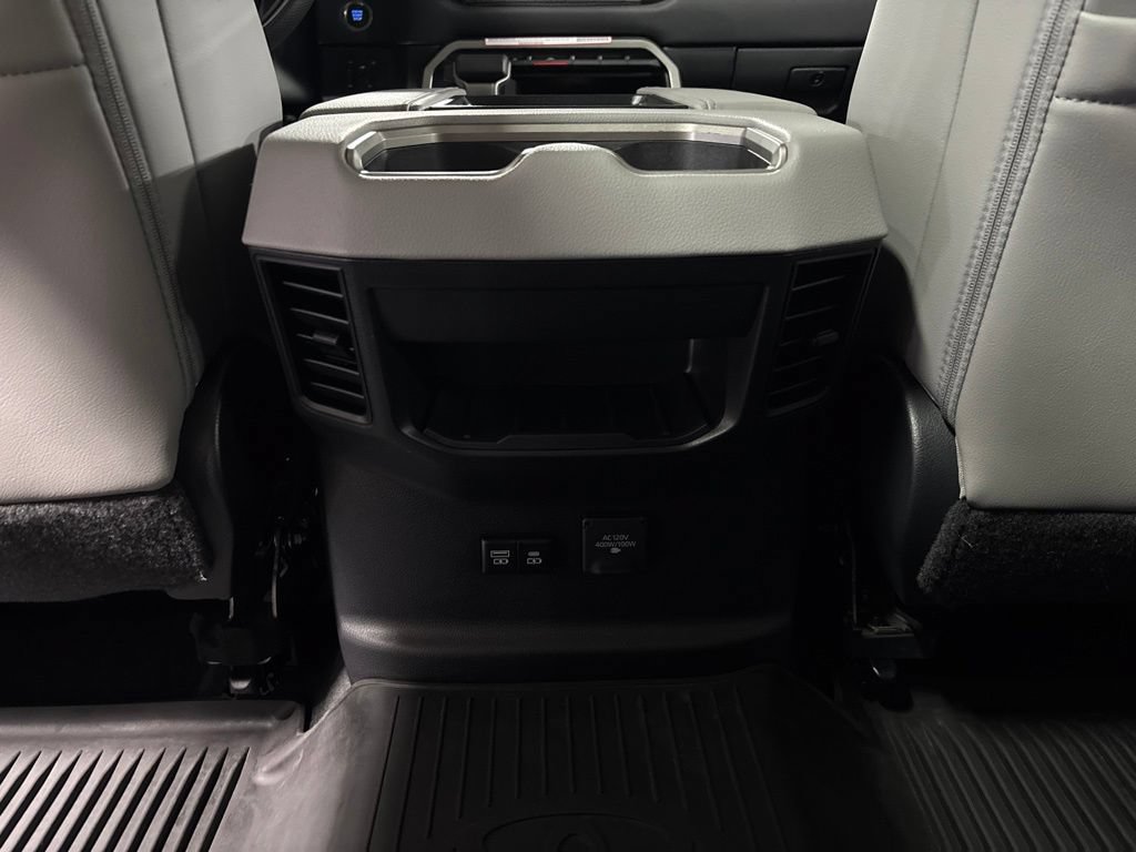 Used 2024 Toyota Tundra Limited AWD/4WD image 28