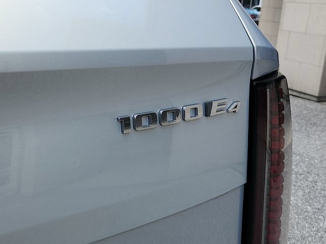Certified 2025 Cadillac Escalade IQ Luxury 2 AWD/4WD image 30