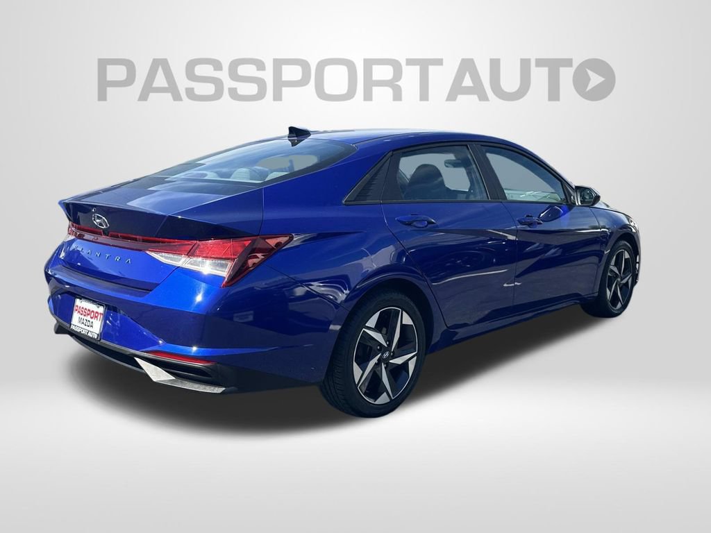 Used 2023 Hyundai Elantra SEL w/ Convenience Package FWD image 5