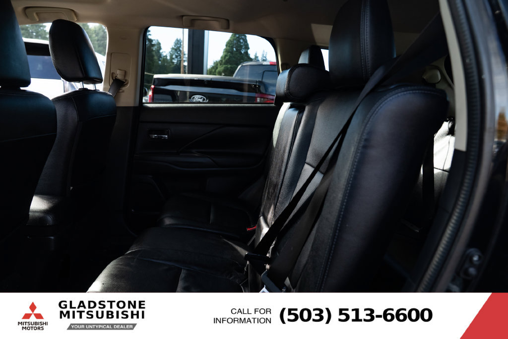 Used 2018 Mitsubishi Outlander GT AWD/4WD image 22