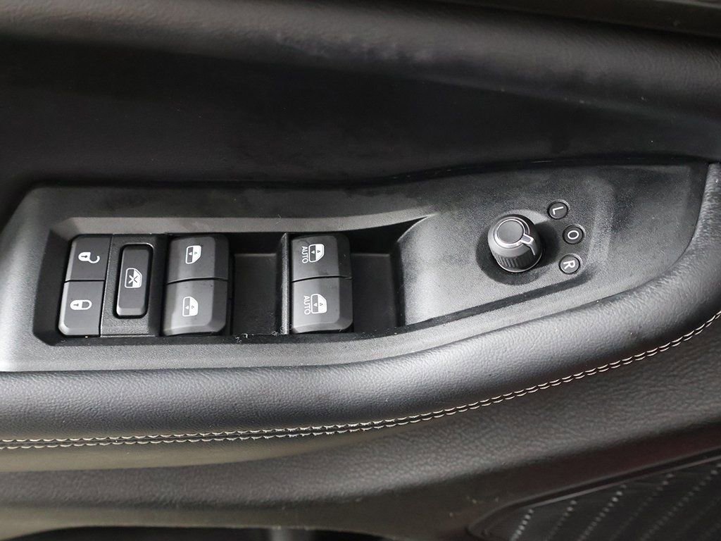 Used 2023 Jeep Grand Cherokee L Laredo AWD/4WD image 38