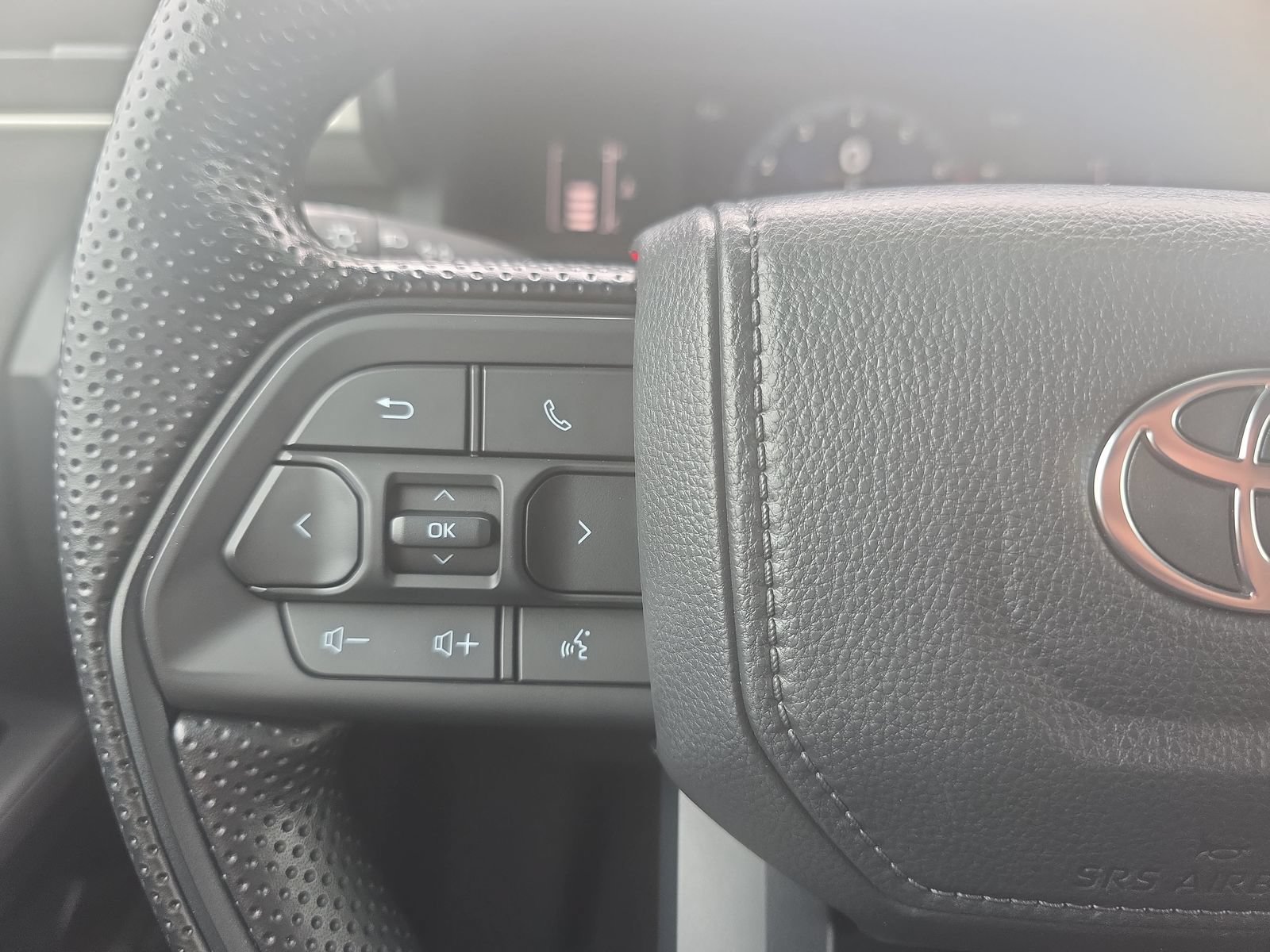 Used 2024 Toyota Tacoma SR AWD/4WD image 16